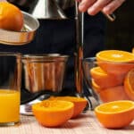 Comment faire du jus d’orange avec une centrifugeuse